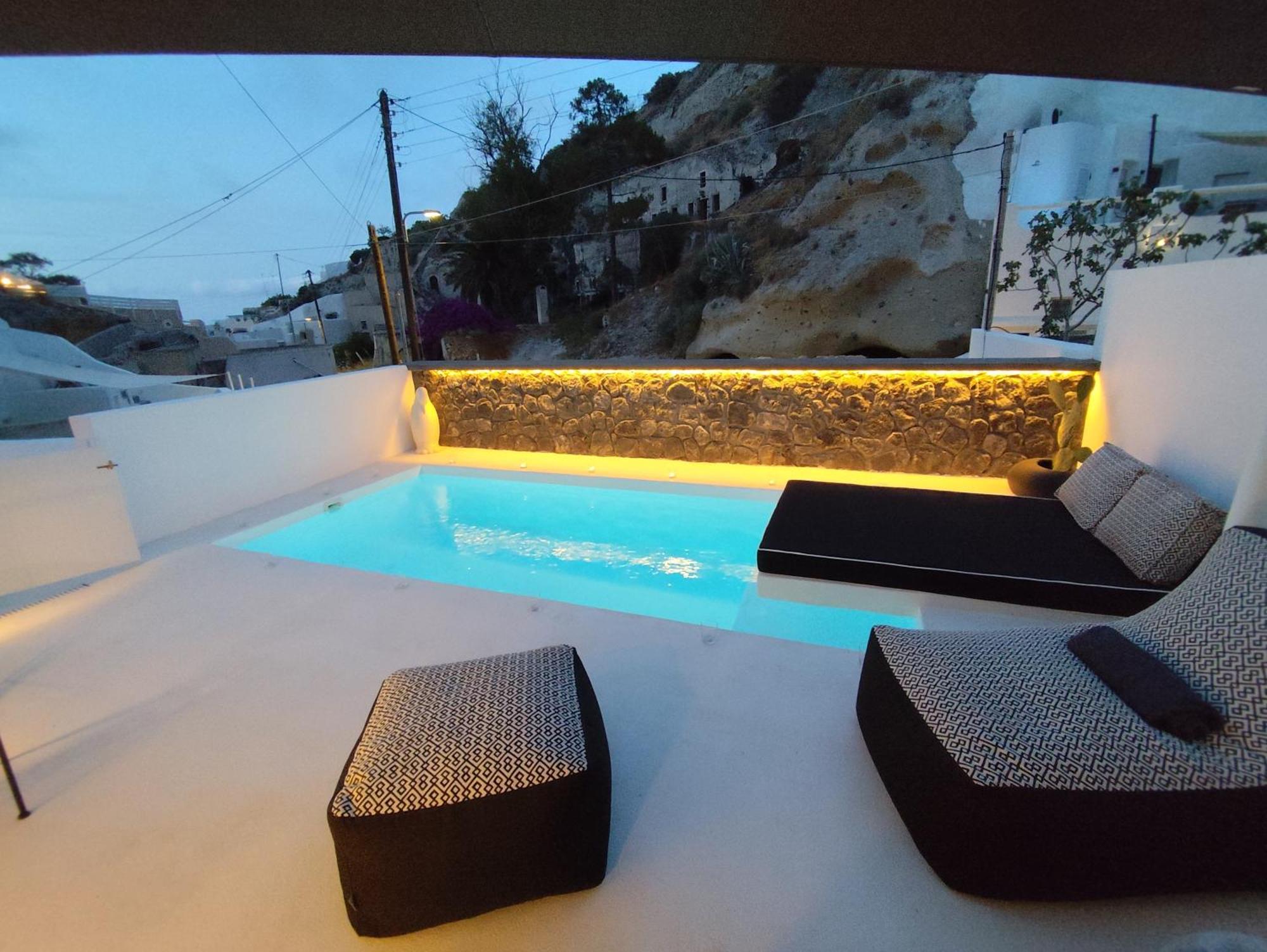 The Magic Luxury Cave Suites Vothon Exterior photo